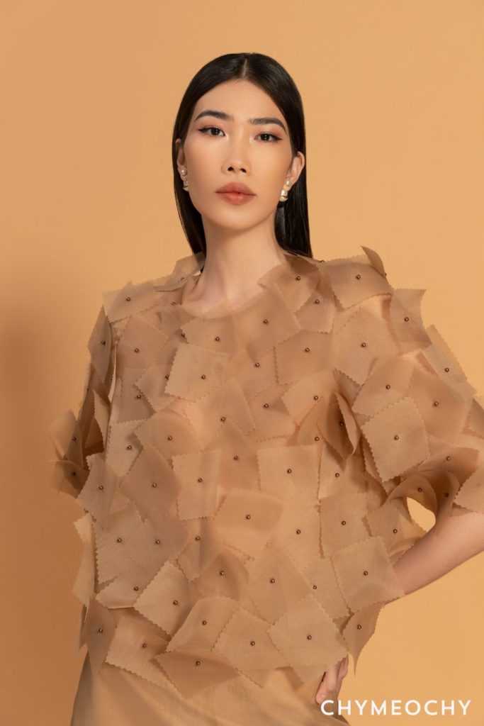 How to wear a see through top? 8