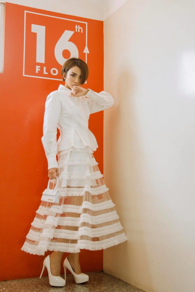 Một văn phòng lạ mắt trông 4