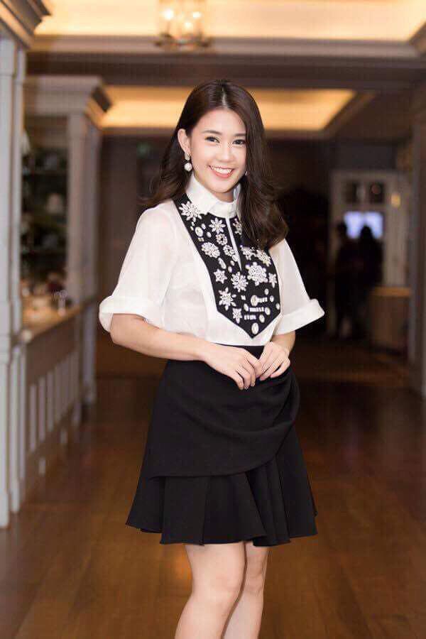 Một văn phòng lạ mắt trông 16