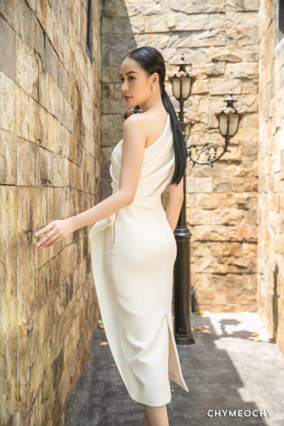 White One-Shoulder Longuette Dress 3