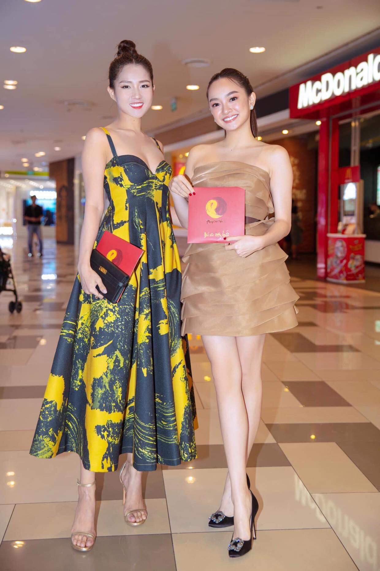 The One-Shoulder Organza Dress: Elevate Your Elegance with CHYMEOCHY's Iconic Bestseller 9 CHYMEOCHY The One-Shoulder Organza Dress: Elevate Your Elegance with CHYMEOCHY's Iconic Bestseller 9