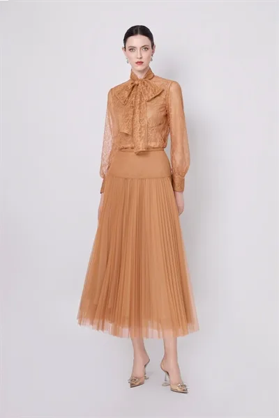 W - Terra Bloom Lace Blouse - Image 5