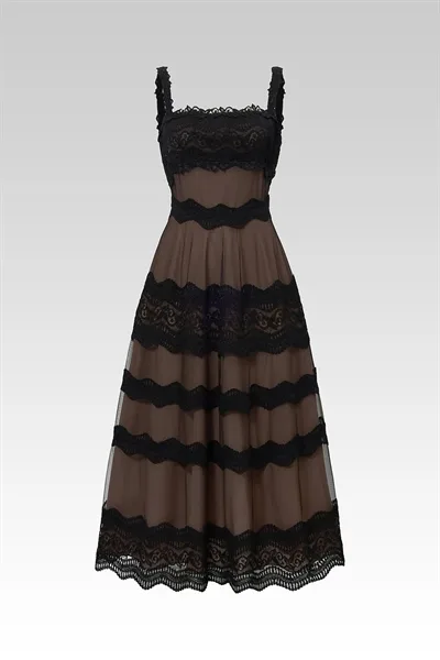 W - Oscura Jardines Midi Dress