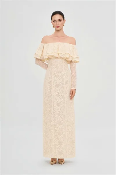 W - Roselle Lace Dress - Image 4